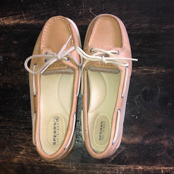 Sperrys • - Picture 3 of 4